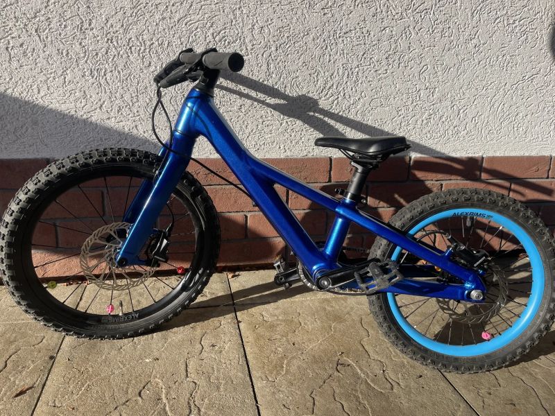 Canyon Offspring 16, podobné jako Helion 16 od Early Rider