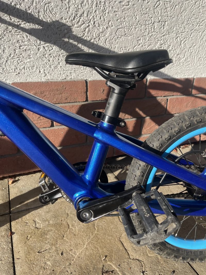 Canyon Offspring 16, podobné jako Helion 16 od Early Rider