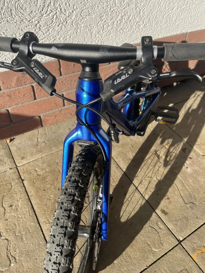 Canyon Offspring 16, podobné jako Helion 16 od Early Rider