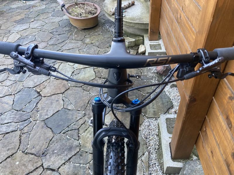 Trek Supercaliber 9.8 xt 2023, vel.M/L