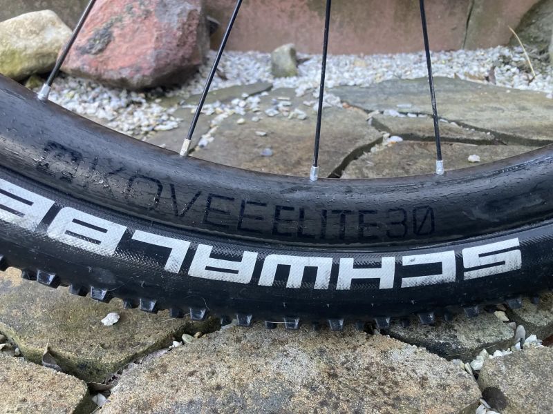 Trek Supercaliber 9.8 xt 2023, vel.M/L