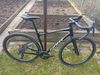 Gravel Giant Revolt 0, velikost M, model 2023, 2x11 Shimano GRX