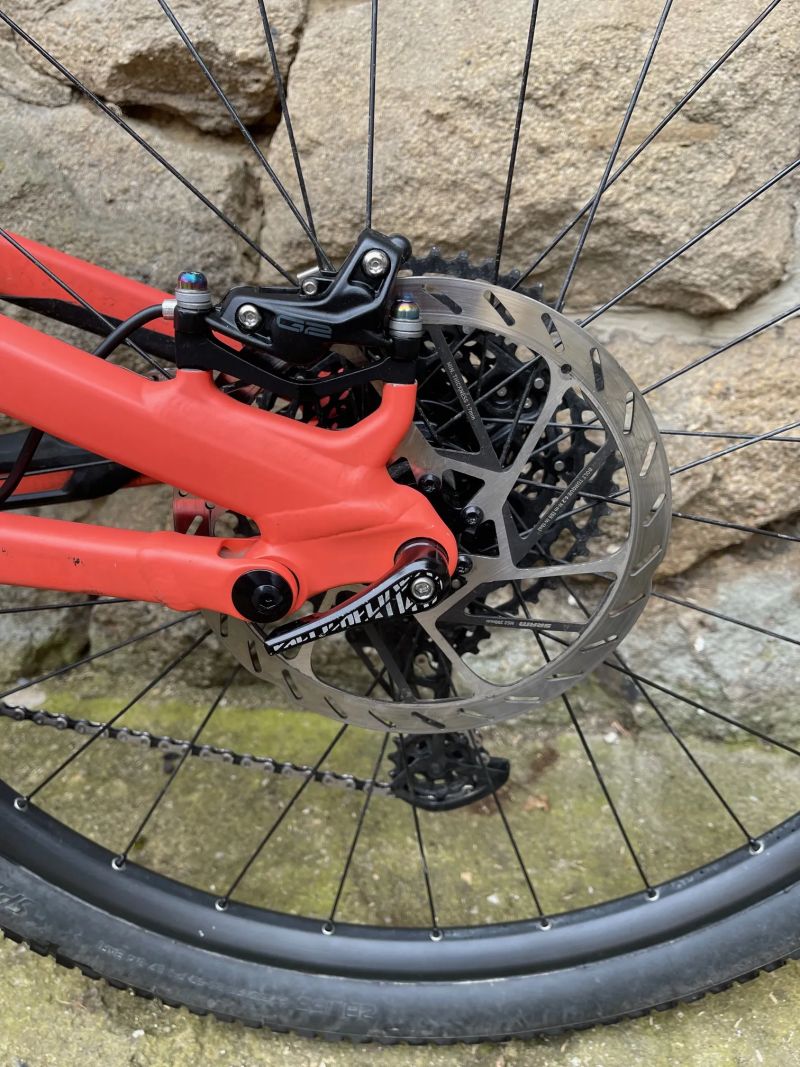Specialized Stumpjumper Alloy S6, Sram NX, Brzdy G2 RSC, kotouče HS2 220/200