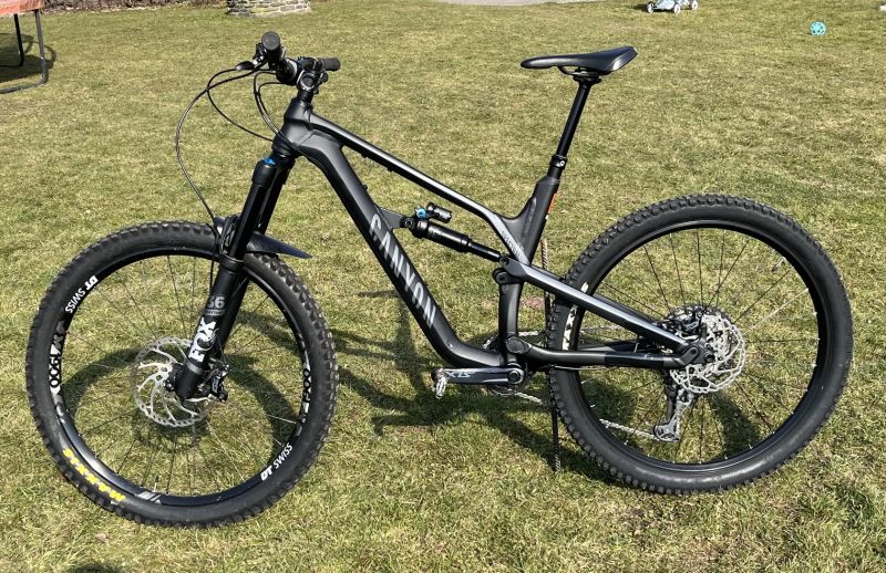 Canyon Spectral AL 6.0, velikost M, 27.5"