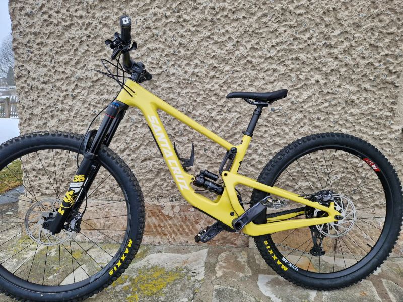 Santa Cruz Megatower S-Kit Carbon C, velikost M