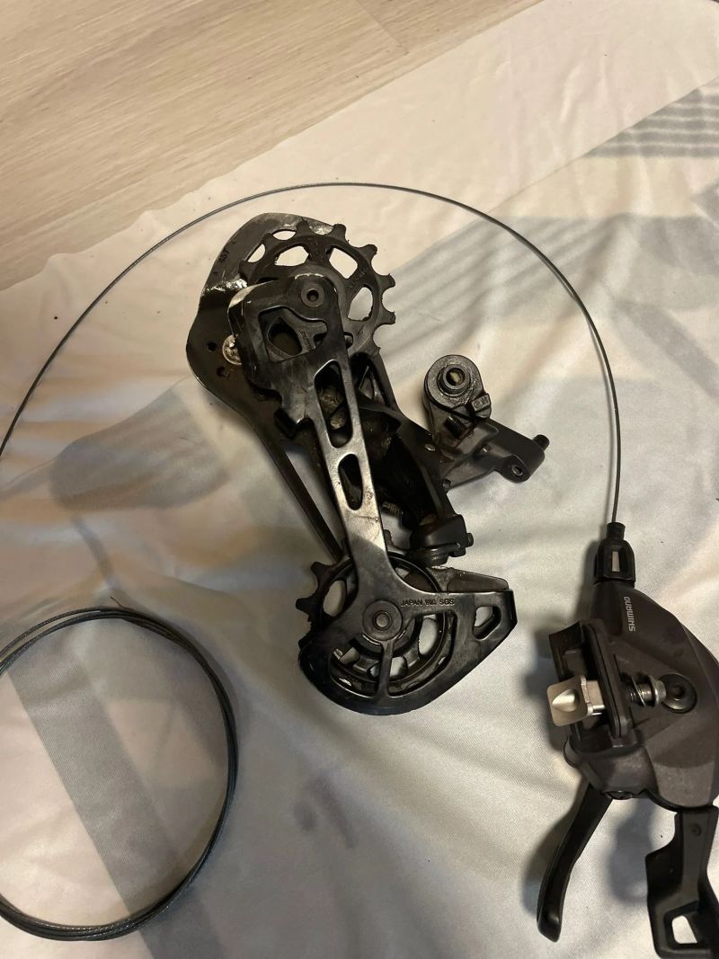 Shimano XT přehazovačka a páka 1x12