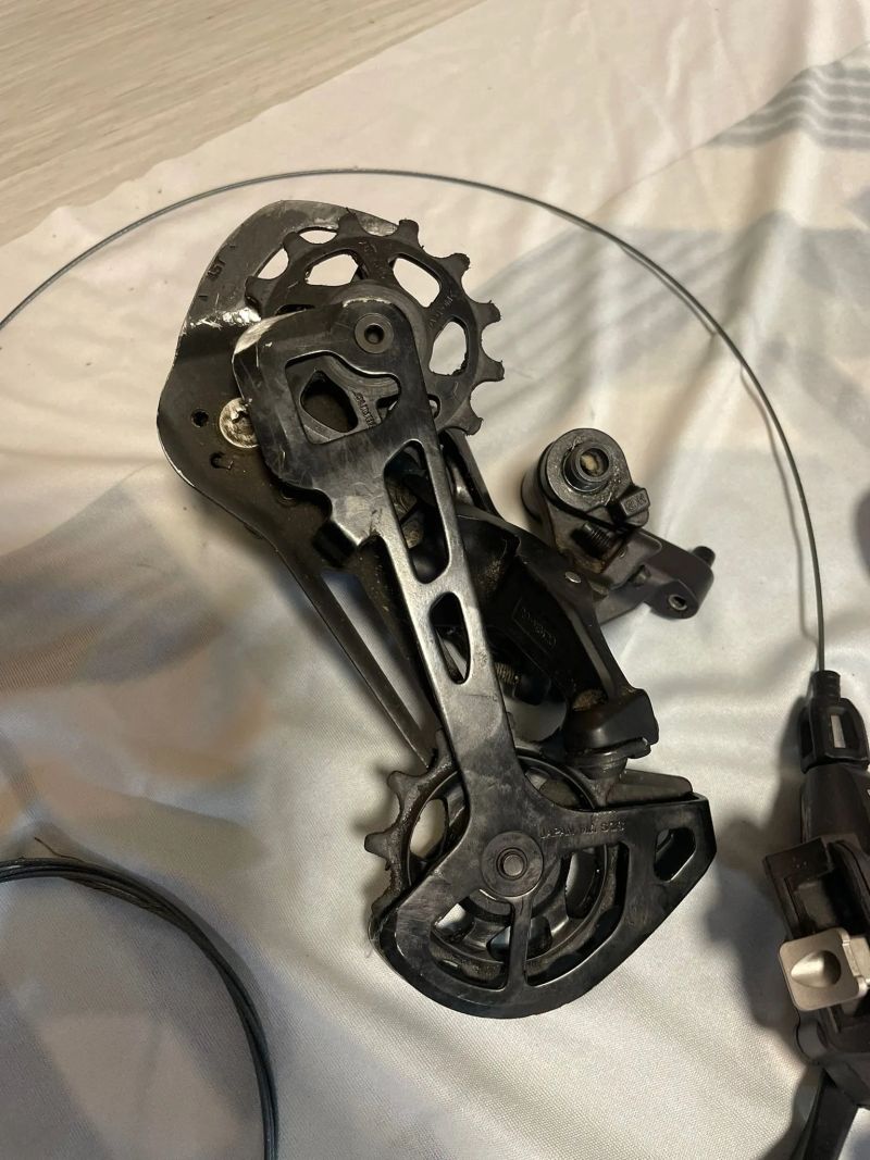 Shimano XT přehazovačka a páka 1x12