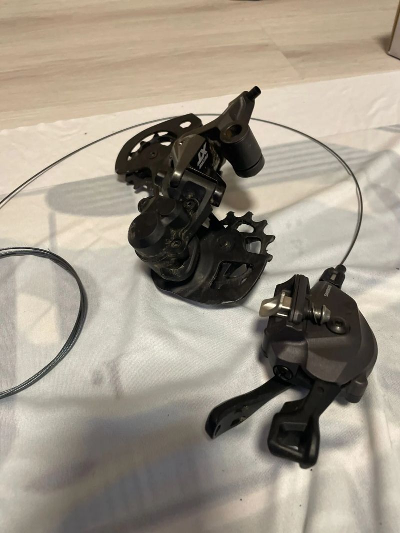 Shimano XT přehazovačka a páka 1x12