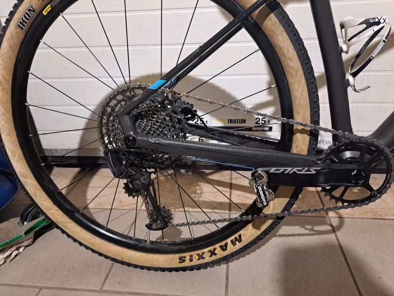 Mondraker Podium Carbon black