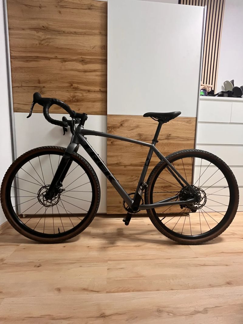 Trek Checkpoint ALR 4