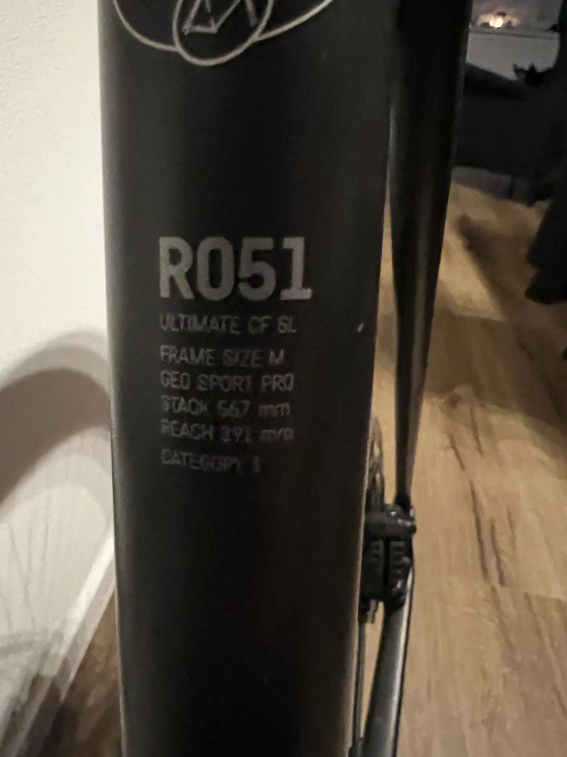 Canyon Ultimate CF SL s Shimano 105 Di