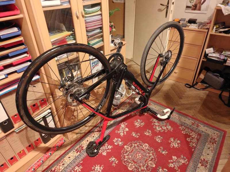 Silniční elektrokol Trek Domane+ LT