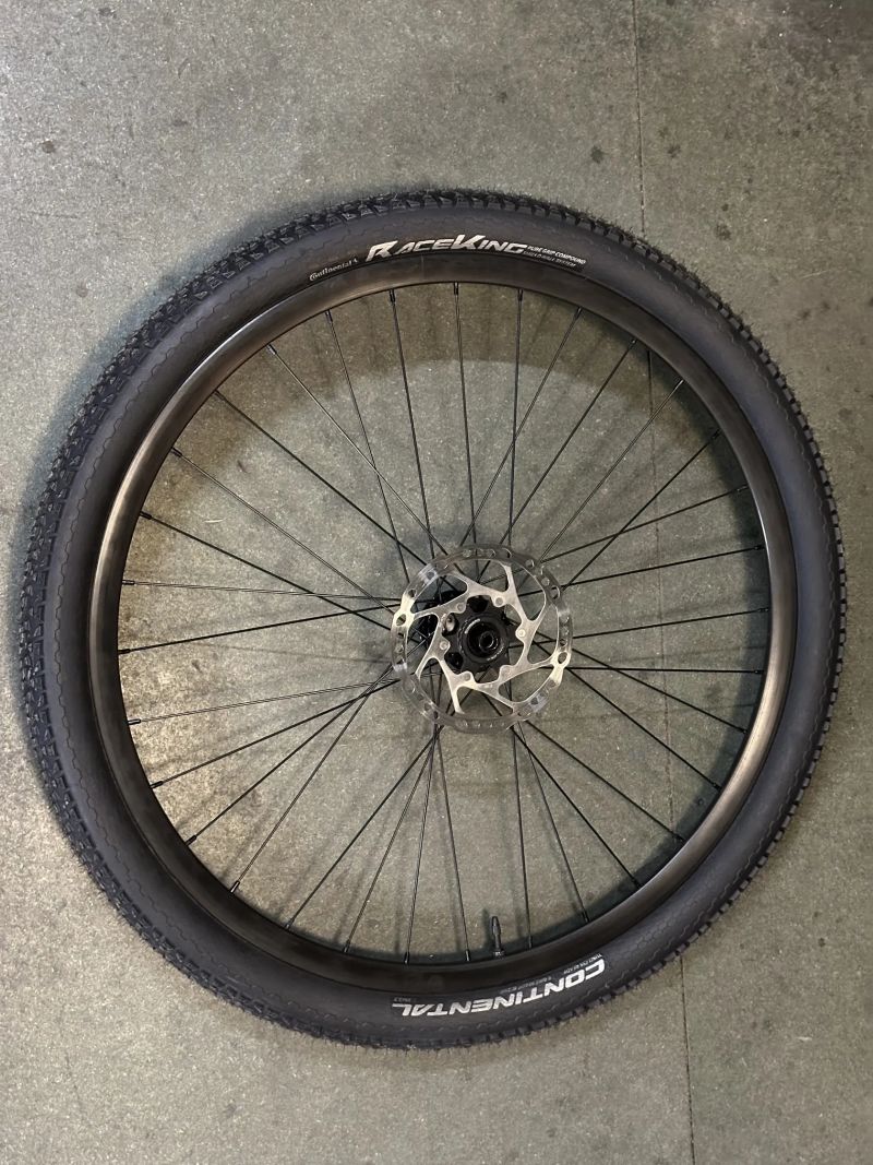 zapletená kola Jalco boost 29 váha 1770g