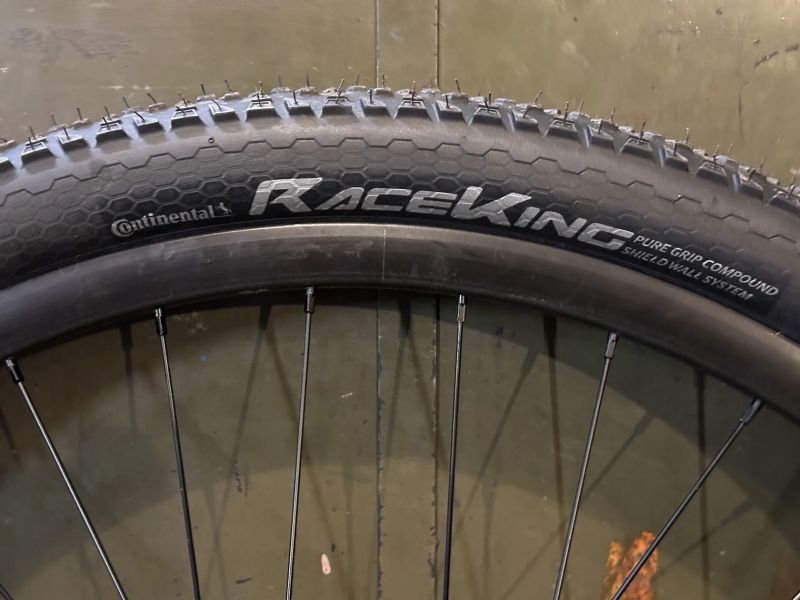 zapletená kola Jalco boost 29 váha 1770g