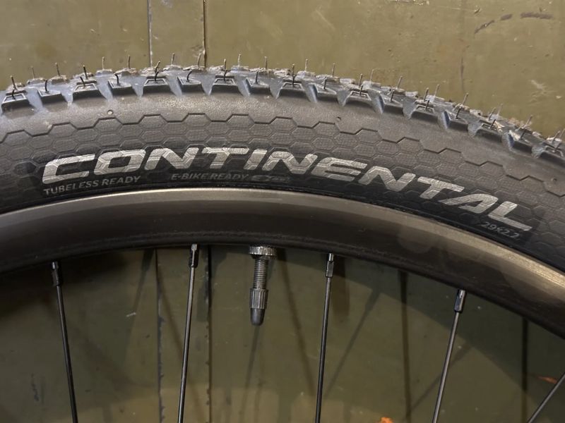 zapletená kola Jalco boost 29 váha 1770g