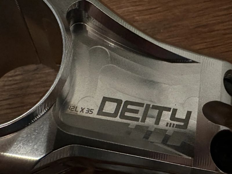 představec Deity Copperhead 42mm