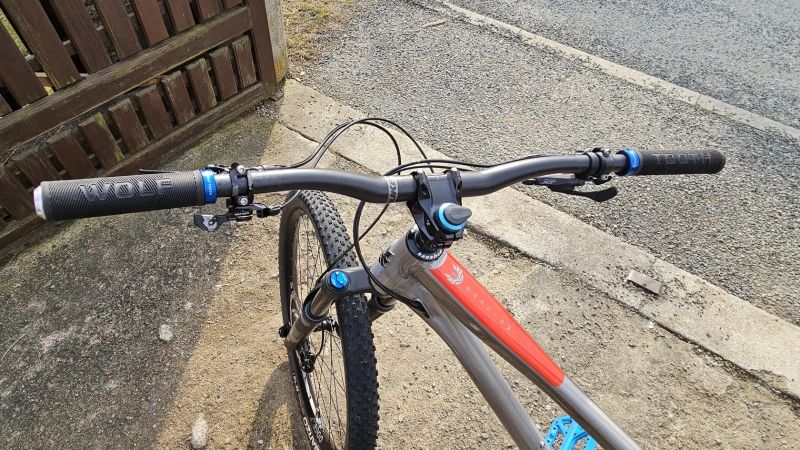 Banshee Bikes Phantom V3.0 L