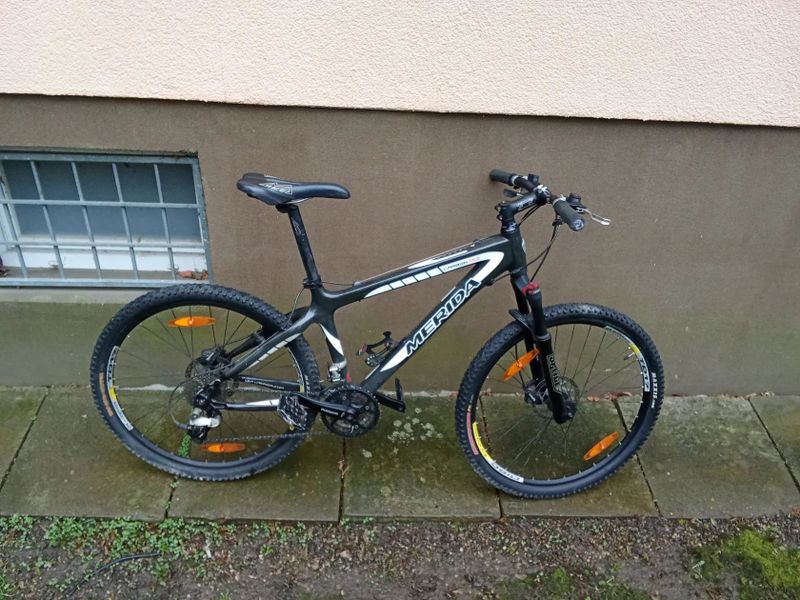 Karbonové horské kolo merida, vel 15 