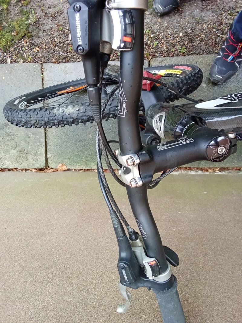 Karbonové horské kolo merida, vel 15 