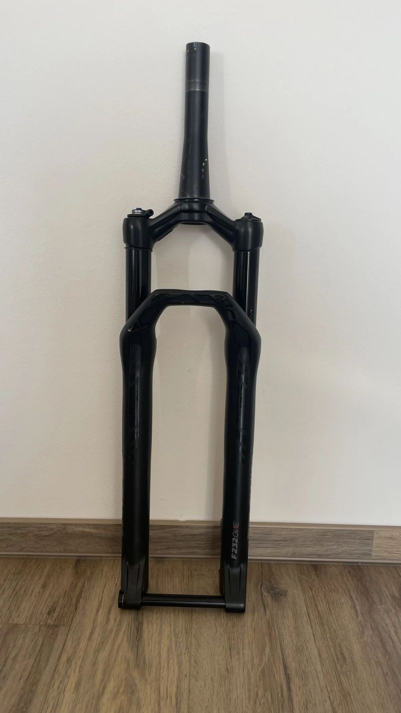 DT Swiss F232 One | Vidlice 100mm | BOOST 15x110