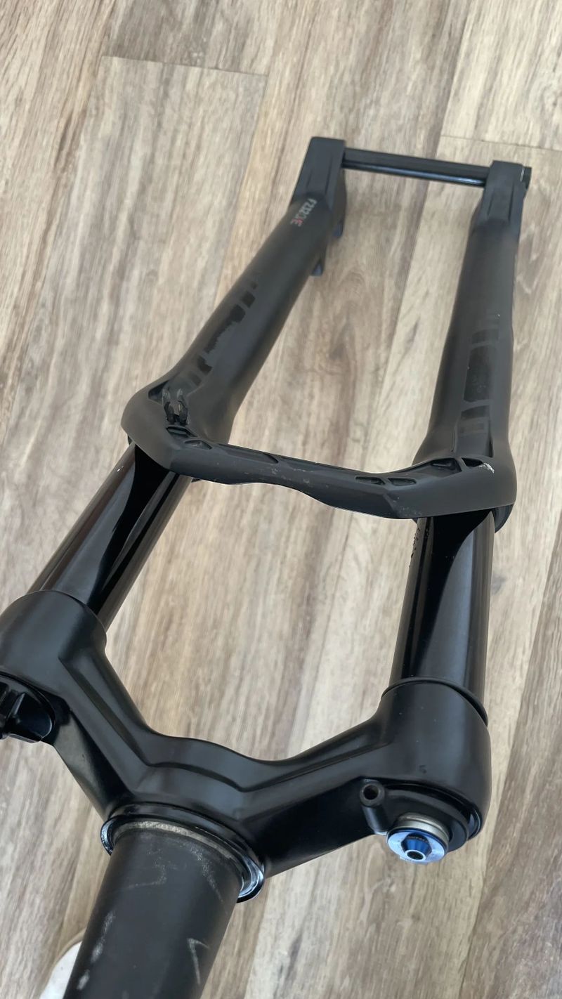 DT Swiss F232 One | Vidlice 100mm | BOOST 15x110