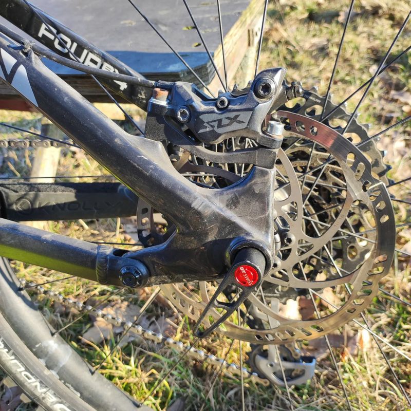 Knolly Warden 4byfour karbonové celoodpružené kolo enduro carbon