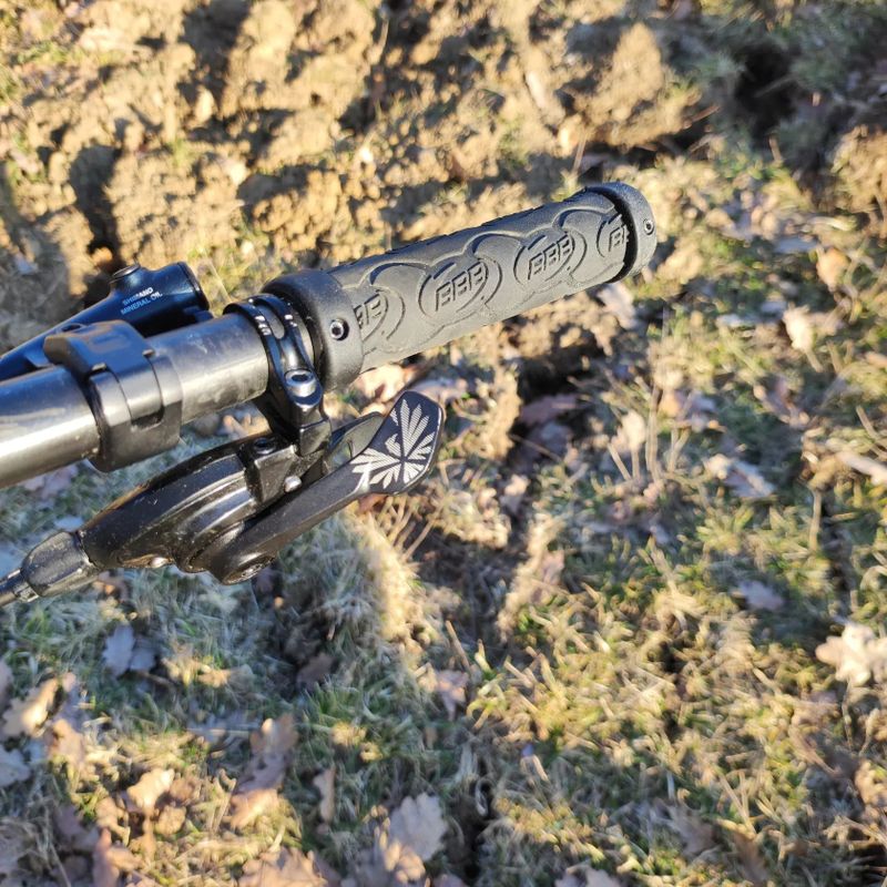 Knolly Warden 4byfour karbonové celoodpružené kolo enduro carbon