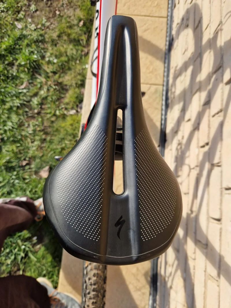 Sleva - Canyon Lux CF8, karbonová kola REYNOLDS 29