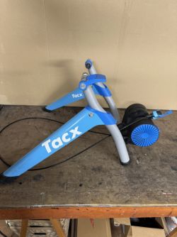 Tacx Blue Matic s podložkou pod přední kolo