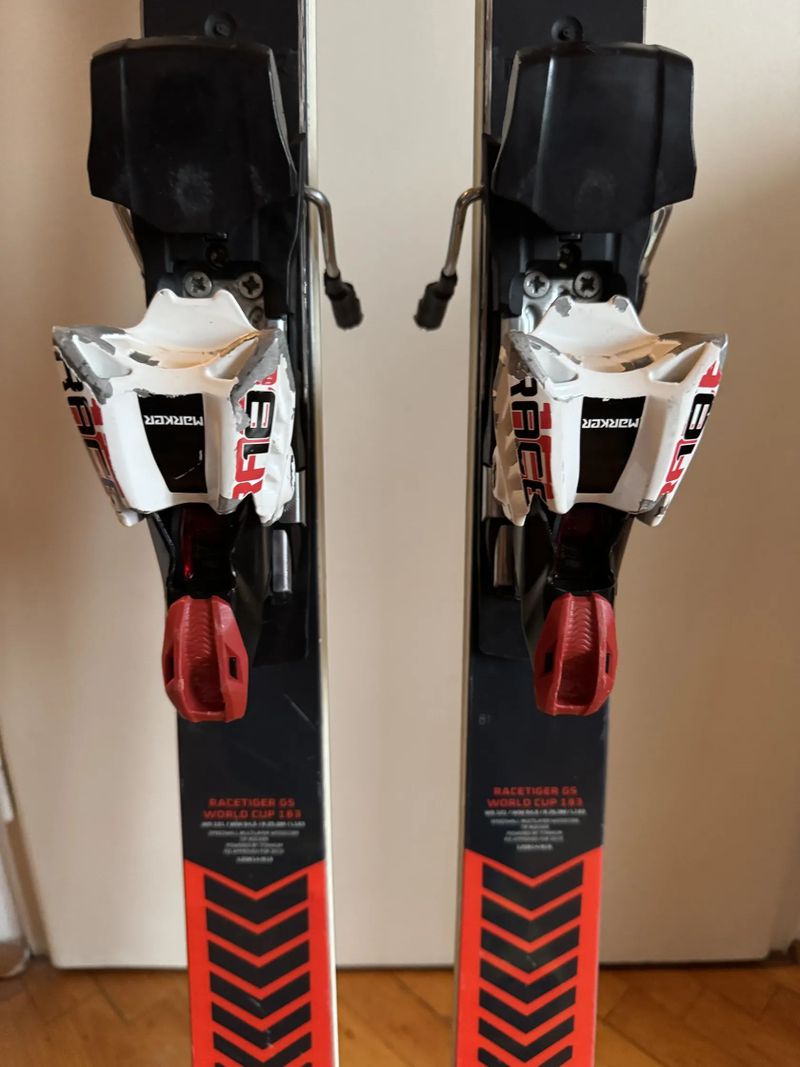 Völkl Racetiger GS World cup 183 cm 25 m rádius