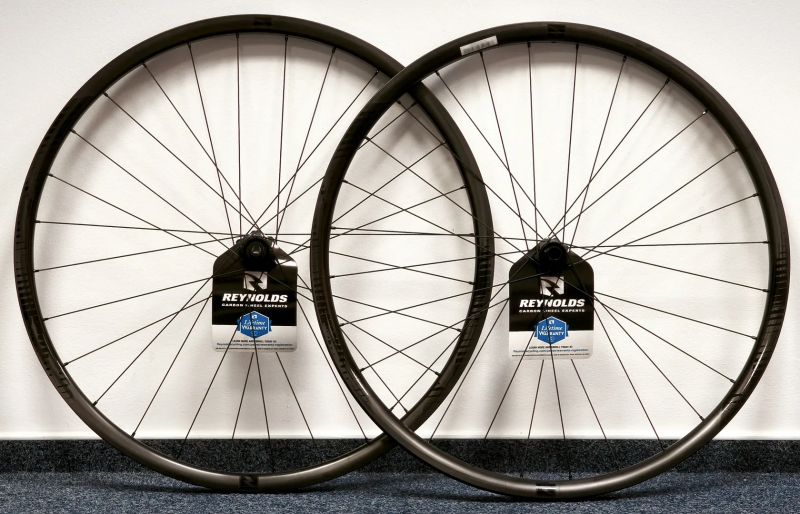 Prodám nová zapletená kola Reynolds TR 249 - Pův MOC 33.000,-