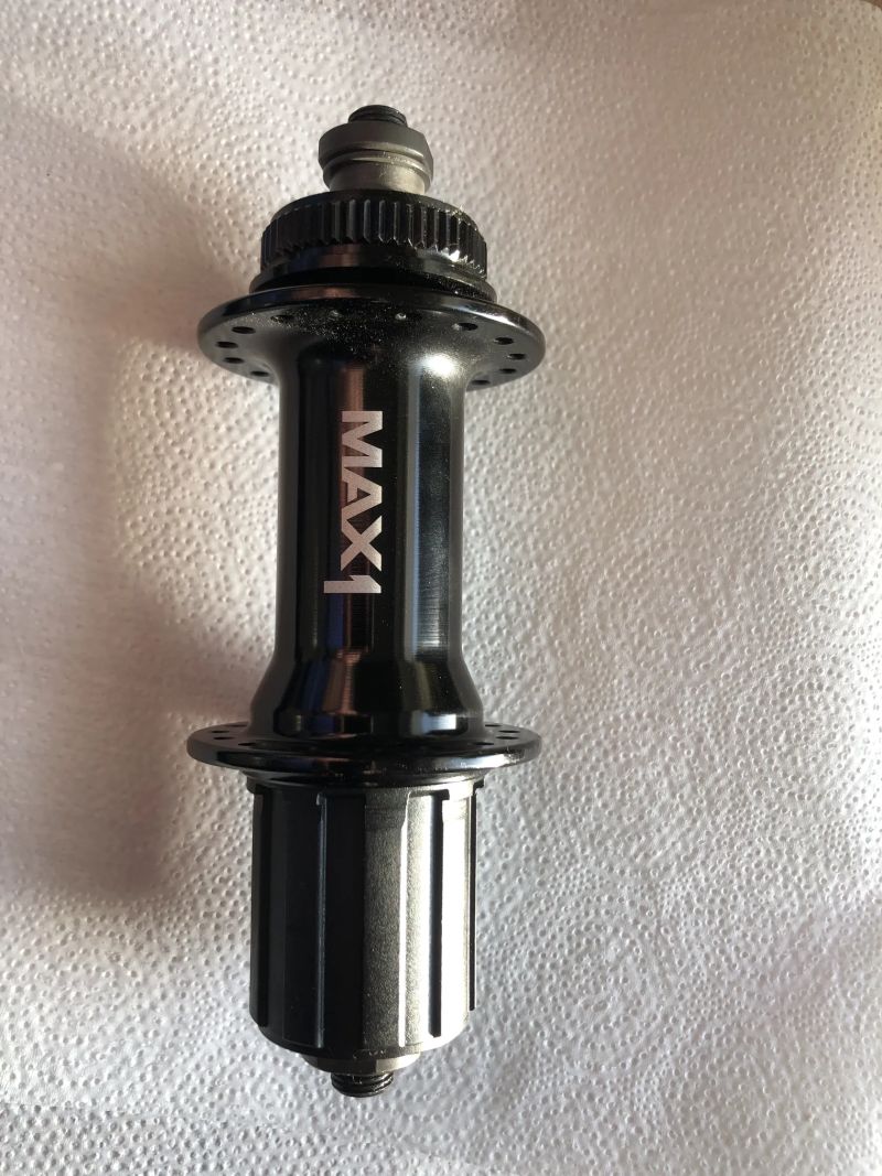 MAX1 Boost CL zadní náboj 5x141 mm 