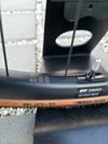 Gravel Canyon Grail CF SLX 8 GRX Di2 2024 velikost M / Karbonové kola / Top stav