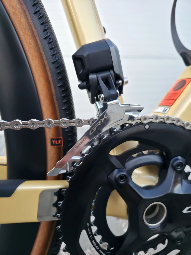 Gravel Canyon Grail CF SLX 8 GRX Di2 2024 velikost M / Karbonové kola / Top stav