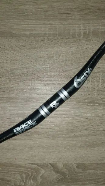 SÚRNE: Karbónové riadítka 2ks (+ iné karbón.diely)