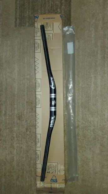 SÚRNE: Karbónové riadítka 2ks (+ iné karbón.diely)