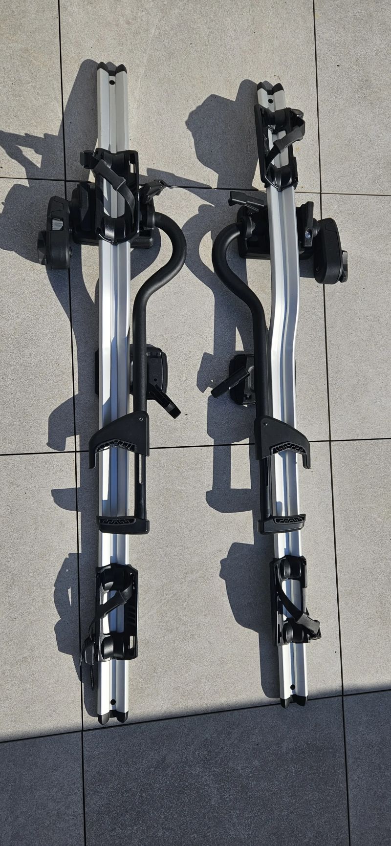 2x střešní nosič kol Thule ProRide 598