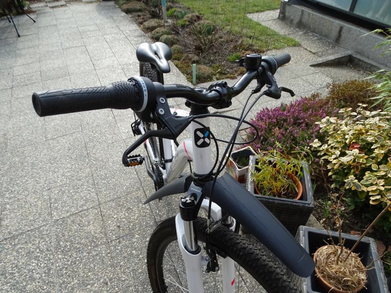 Rockrider ST100 kola 27,5" Rám M"