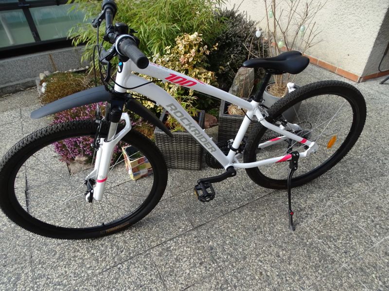 Rockrider ST100 kola 27,5" Rám M"