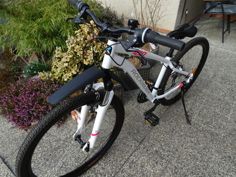 Rockrider ST100 kola 27,5" Rám M"