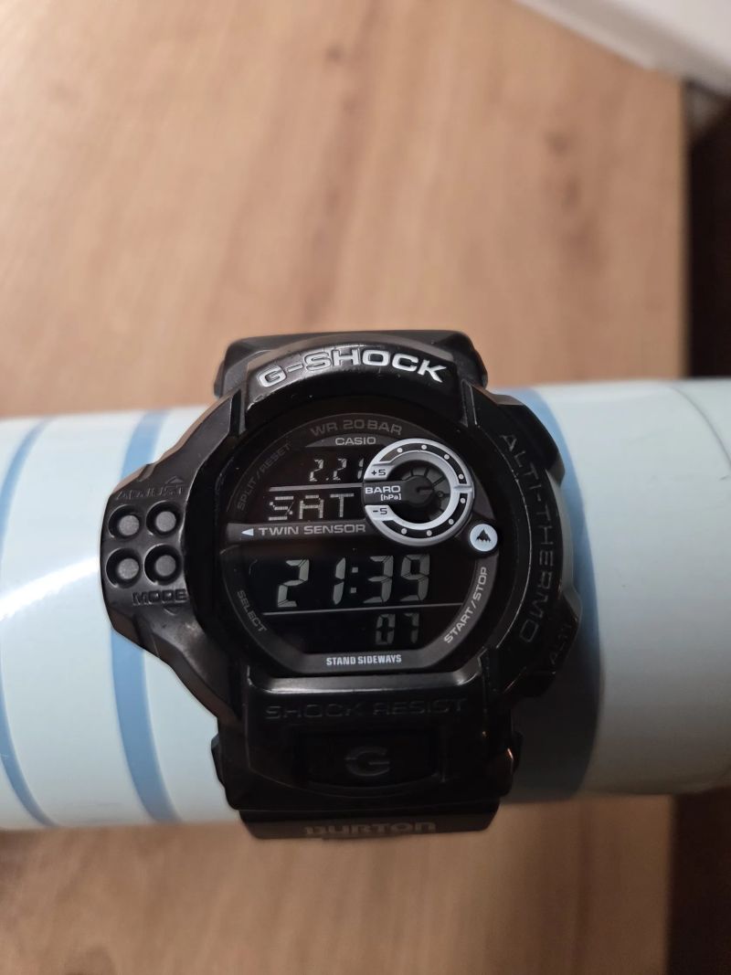 Hodinky Casio G-shock Burton 