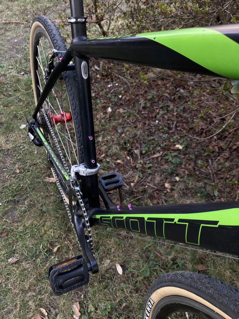 Scott Metrix 10, karbonová vidlice