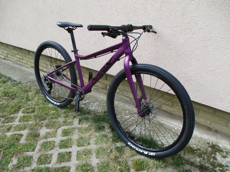 Nové 27,5" kolo MRX Barbus Face vel. 15", alu pevná vidlice, Deore 1x10,