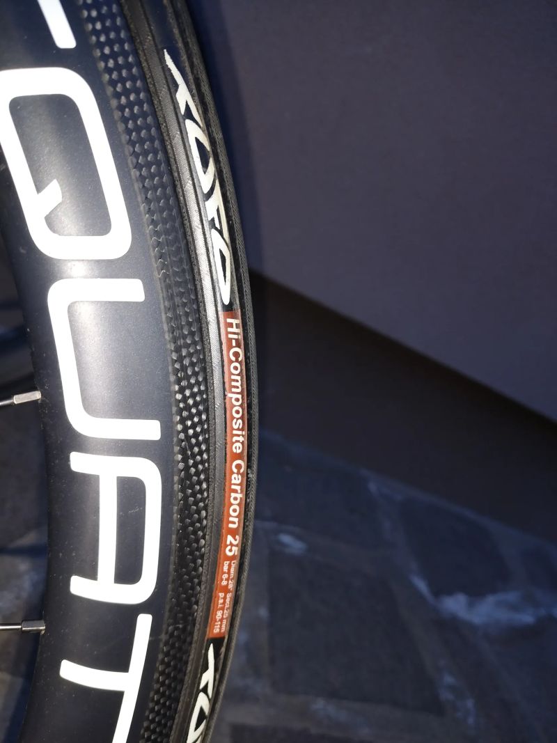 Equator karbon silniční, galuskové, ráfkové brzdy