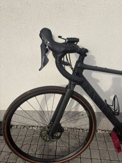 Prodám po ženě Canyon Endurance CF 7 najeto 500km rekreačně do kavárny.....