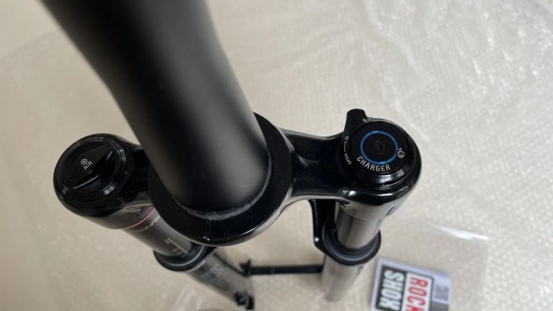 Rock Shox Sid SL Select+ Charger 2 RL + páčka OneLoc