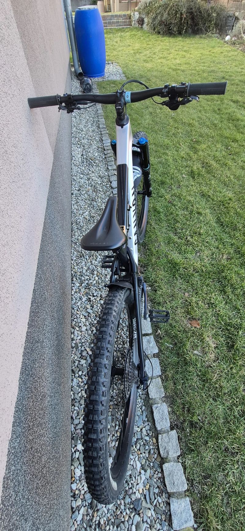 Canyon Neuron CF8 2023