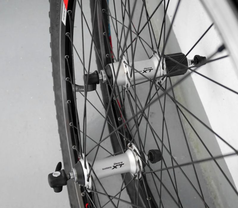 DT Swiss , Shimano XT 26kola