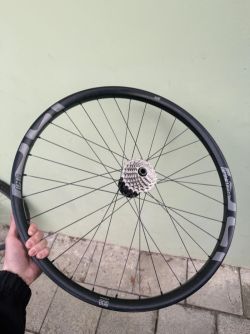 Karbon E13 LG1 Race DH