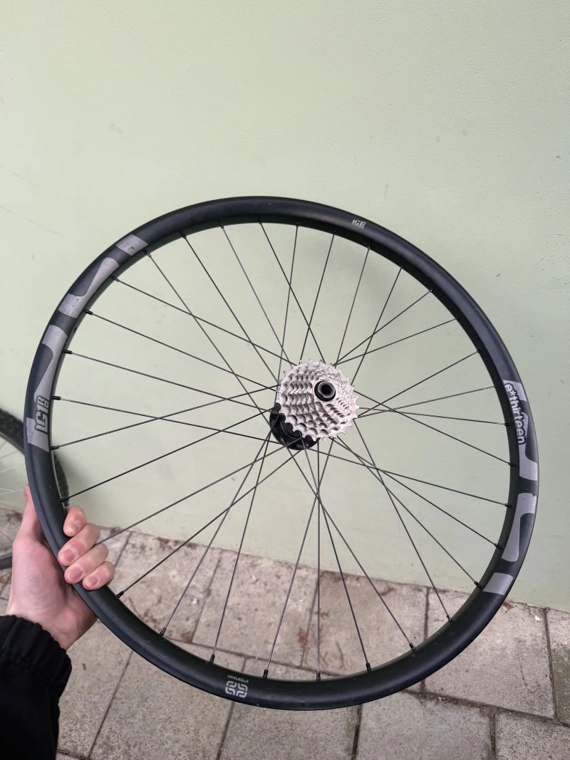 Karbon E13 LG1 Race DH